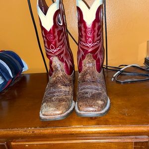 Men’s Ariat boots size 10.5EE